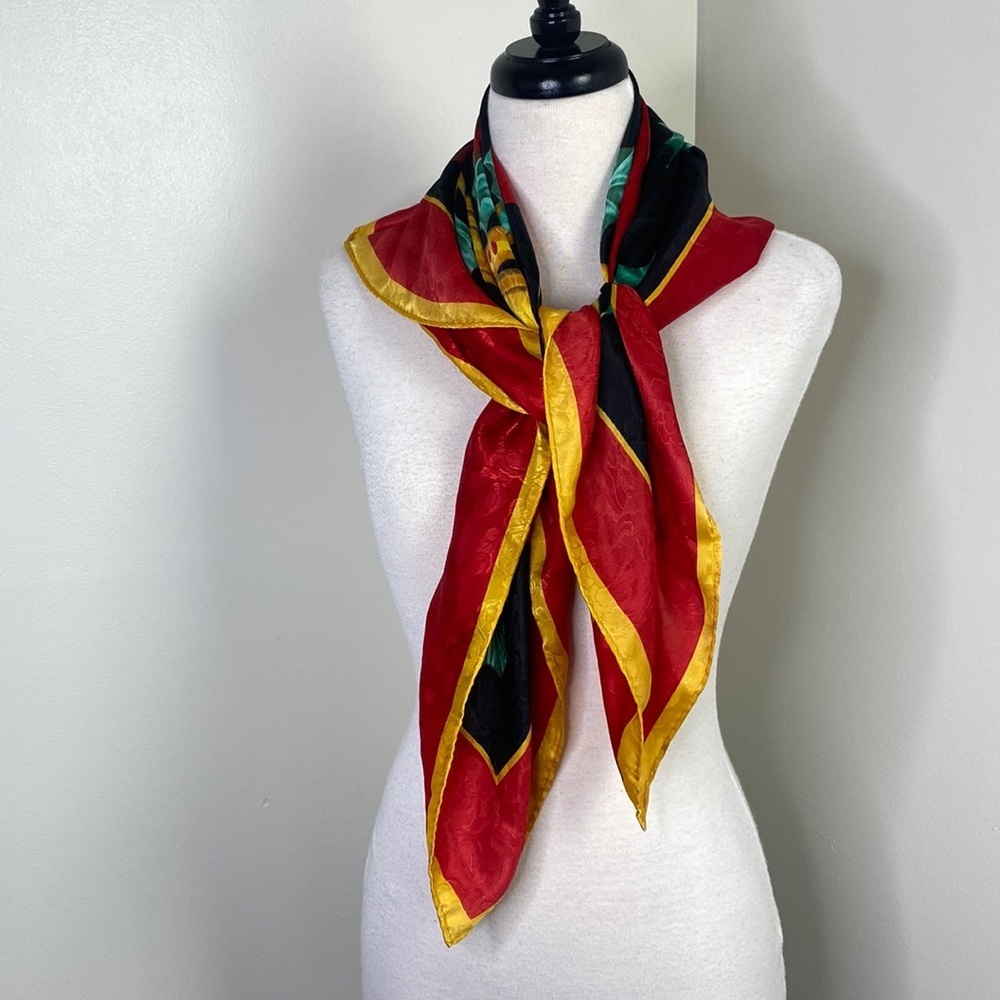 Vintage Christmas Scarf With French Horn & Poinsettia Design 36x36 - Picture 2 of 5